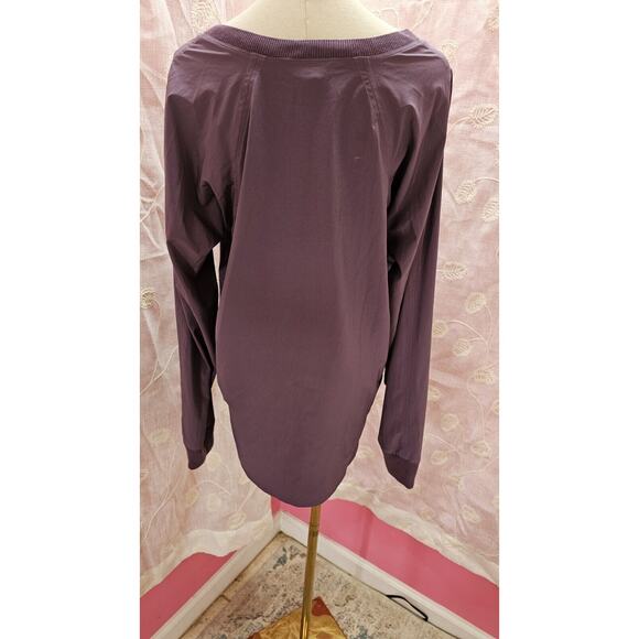 Athleta Zephyr Womens Pullover Top V Neck Long Sleeve Purple Lilac Athleisure M - Picture 2 of 4